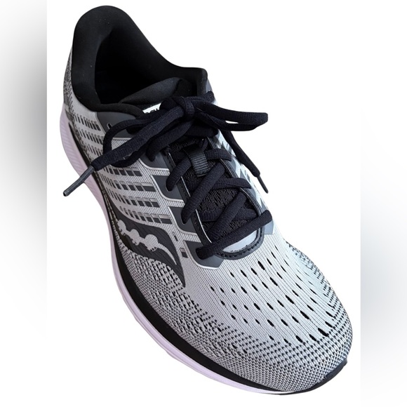 Saucony Shoes - Saucony Ride 13 PWRWAY in a sleek Grey/Black colorway, size Women’s 10.5.